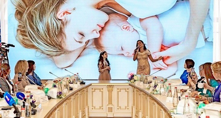 Фото: Праздник для многодетных матерей в Ростове, фото пресс-службы администрации