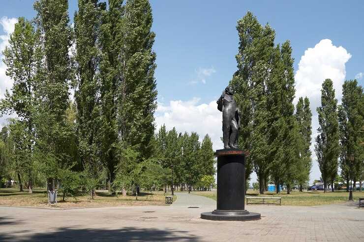 Фото: Жители Таганрога потребовали сохранить историческую брусчатку на Пушкинской набережной//фото с сайта ru.freepik.com