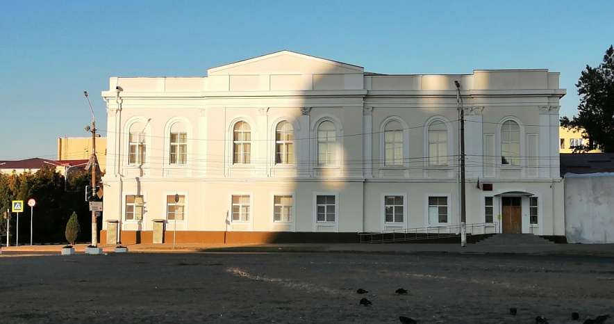 Фото: Здание гарнизонного суда Новочеркасска, кадр Google
