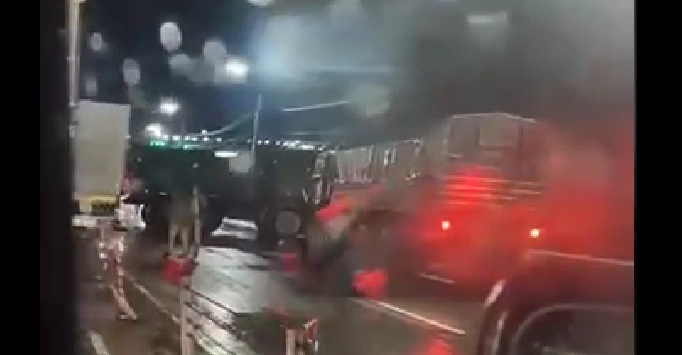 Фото: ДТП с колонной военных под Самбеком, кадр очевидца