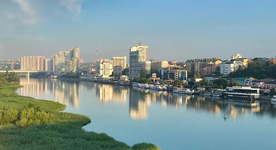 Фото: вид на Ростов с левого берега Дона // кадр 1rnd.ru