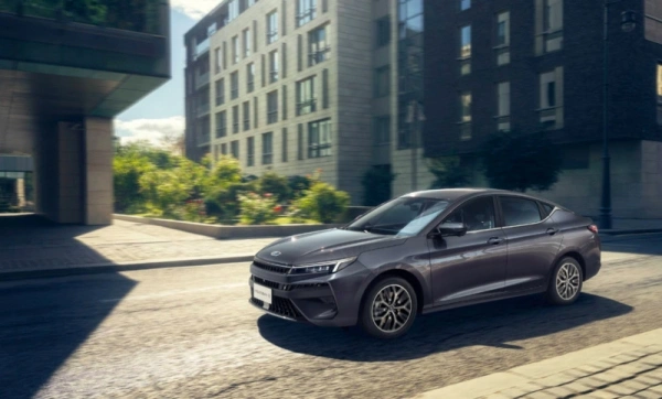 Фото: Спрос на новый седан «Москвич 6» за 2,6 млн рублей оказался практически нулевым // фото с сайта ufocar.ru