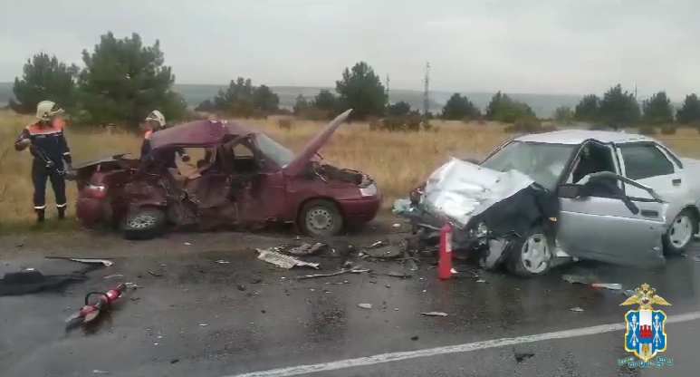 Фото: Место ДТП с 6 погибшими под Таганрогом, кадр ГИБДД