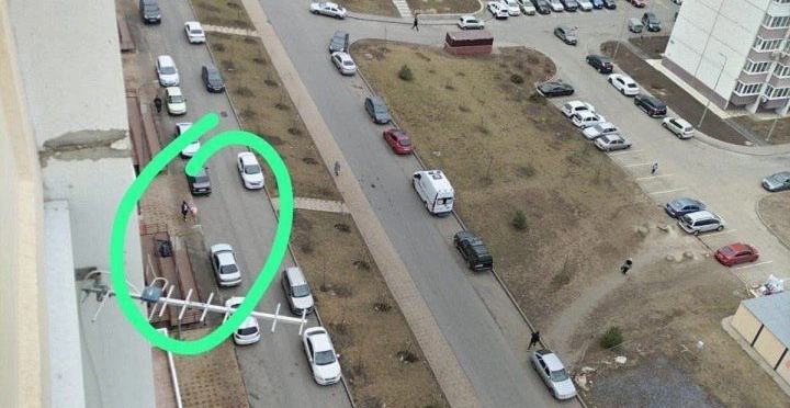 Фото: Место гибели подростка в Ростове, кадр ТГ https://t.me/suvorovskiyzhk