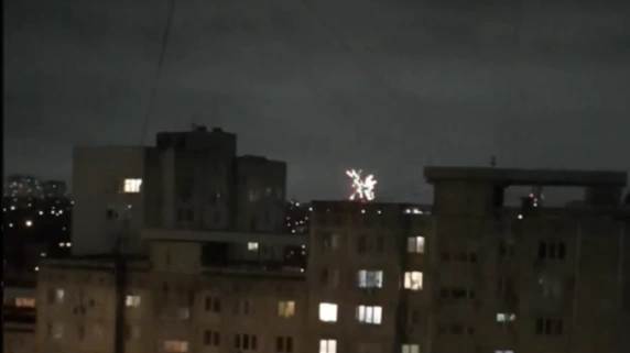 Фото: Фейерверк в первый день запрета на запуск фейерверков в Ростове, кадр очевидца