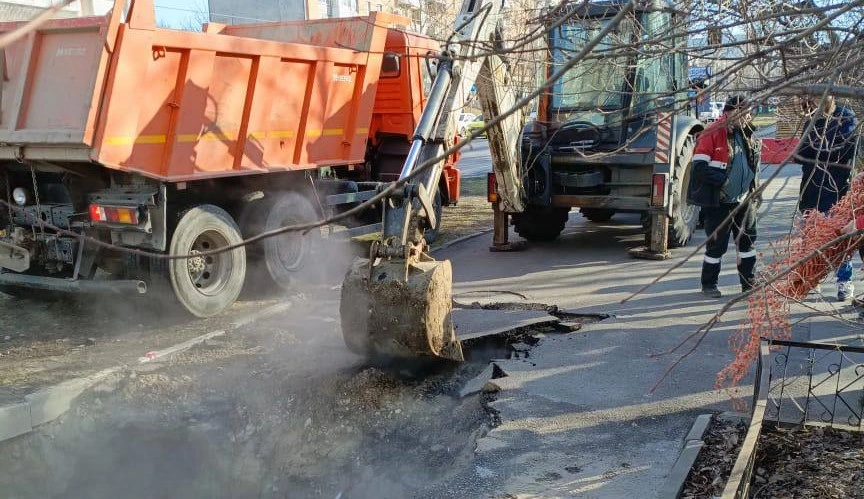 Фото: В центре Ростова 40 многоэтажек остались без горячей воды из-за аварии, фото из архива 1rnd