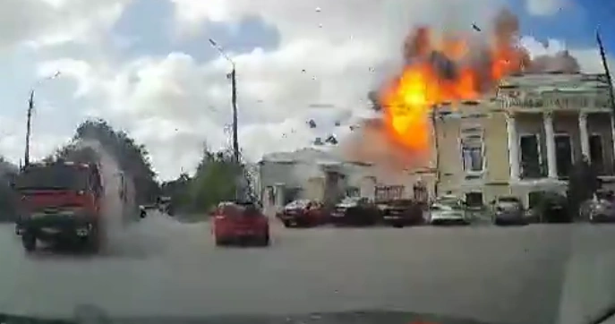 Фото: Момент взрыва в Таганроге, кадр очевидца