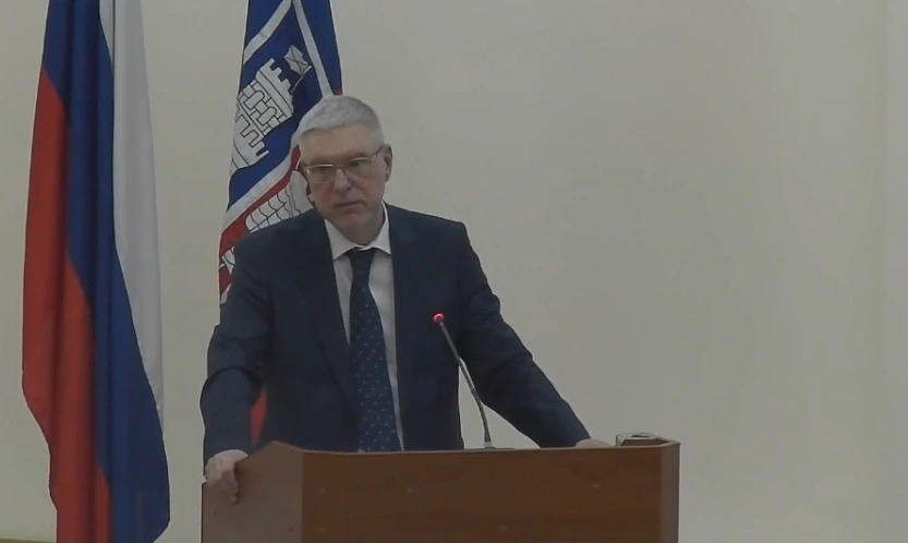 Фото: Виталий Золотухин на выборах сити-менеджера Ростова