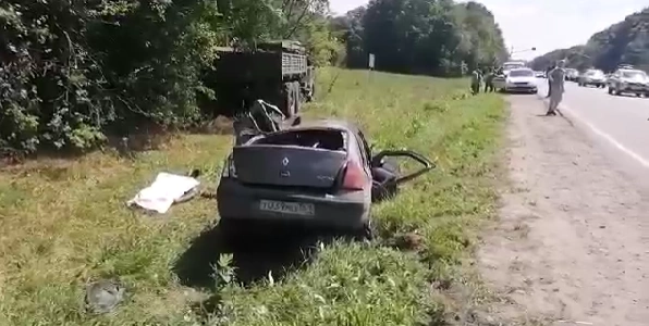 Фото: ДТП с военным грузовиком под Шахтами 30 июля, кадр ГИБДД