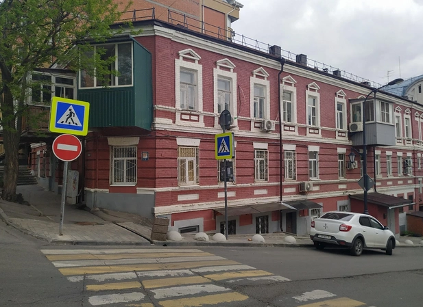 Фото: ул Донская в Ростове \\ фото из публикаций 1rnd.ru