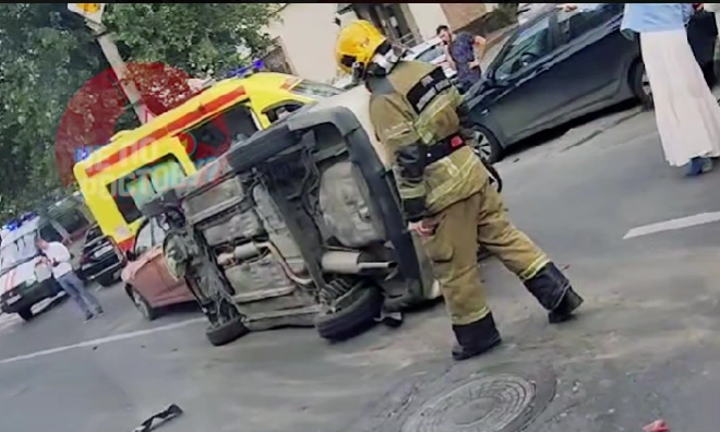 Фото: Массовое ДТП с перевертышем на Красноармейской в Ростове, кадр Че по Ростову