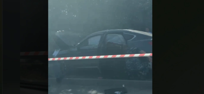 Фото: взорвавшийся автомобиль в Таганроге, кадр очевидца