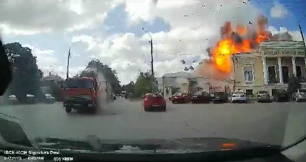 Фото: Момент взрыва в Таганроге, кадр очевидца