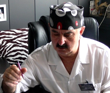 Фото: Ушел из жизни хирург Сергей  Нерсесянц//кадр РОКБ