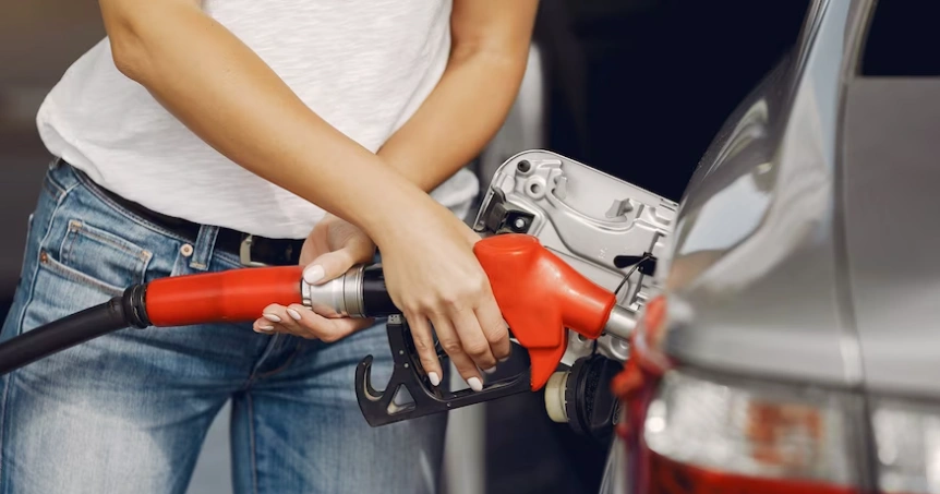 Фото: АЗС в Ростове // кадр из публикаций 1rnd.ru