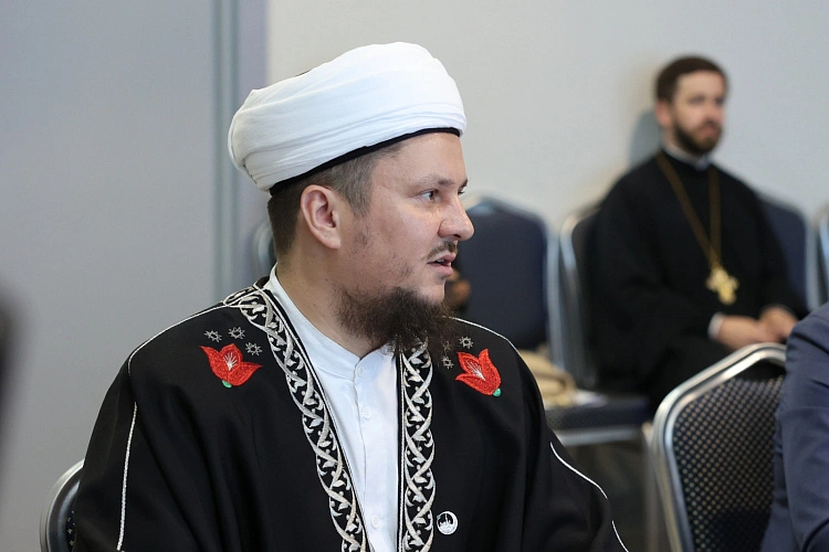 Фото: имам РО // кадр пресс-службы губернатора РО