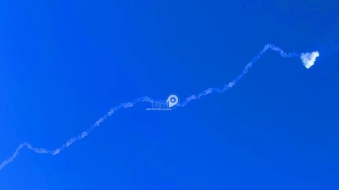 Фото: след сбитого БПЛА в небе, кадр из архива 1rnd