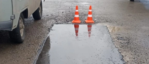 Фото: Латка на дороге в Ростове, кадр мэрии