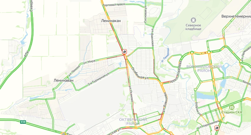 Фото: пробки в Ростове и Ленинакане // скриншот с сервиса "Яндекс. Карты"