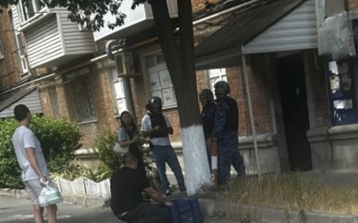 Фото: Эвакуация дома на Стачки \\ кадр: соцсети