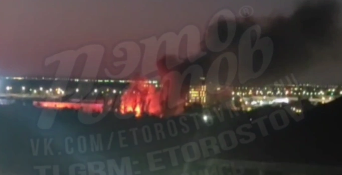 Фото: пожар в Ростове на Шоссейной, кадр ТГ Это Ростов