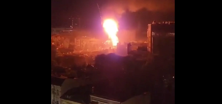 Фото: взрыв беспилотника в центре Ростова осенью 2023 года, кадр из архива 1rnd