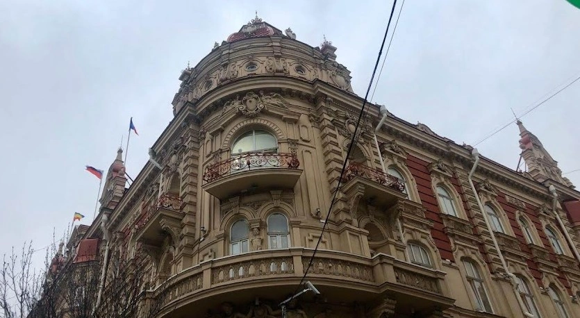 Фото: Здание администрации Ростова-на-Дону, кадр 1rnd