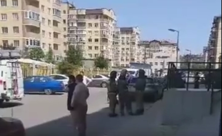 Оцепление на Вертолётном поле после взрыва Оцепление на Вертолётном поле после взрыва