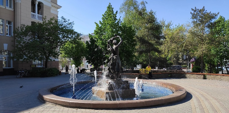 фонтанВиноград.jpg