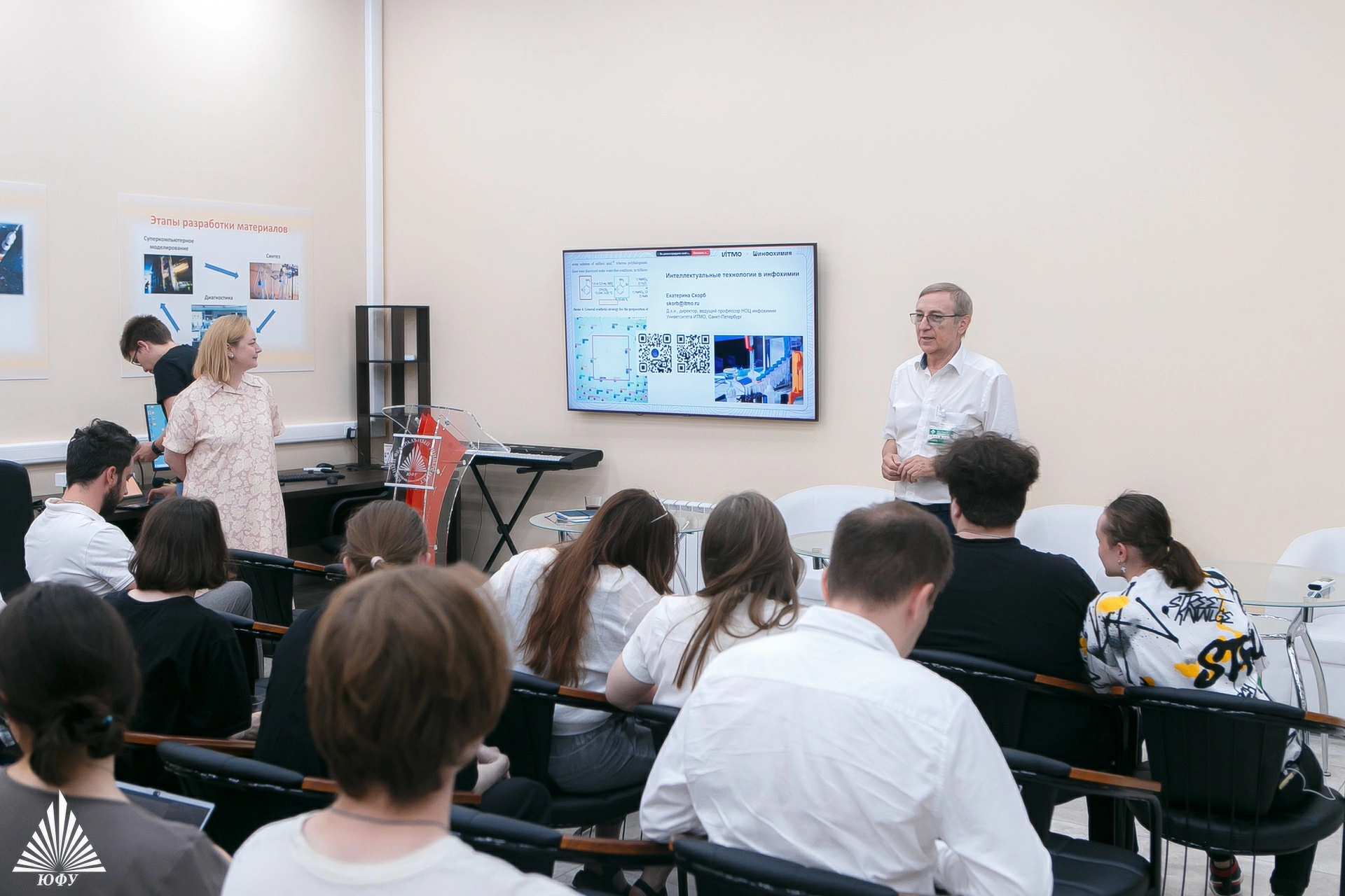 IMG_4975.jpg IMG_4975.jpg