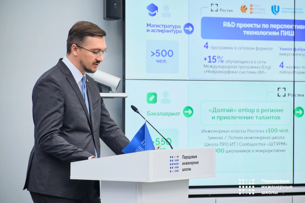 STRK3903.jpg STRK3903.jpg