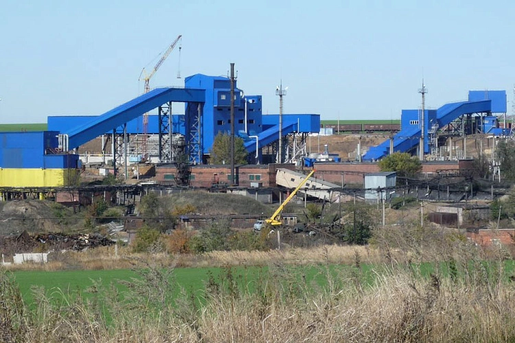 Фото: шахта Садкинская, фото - сайт ПРО