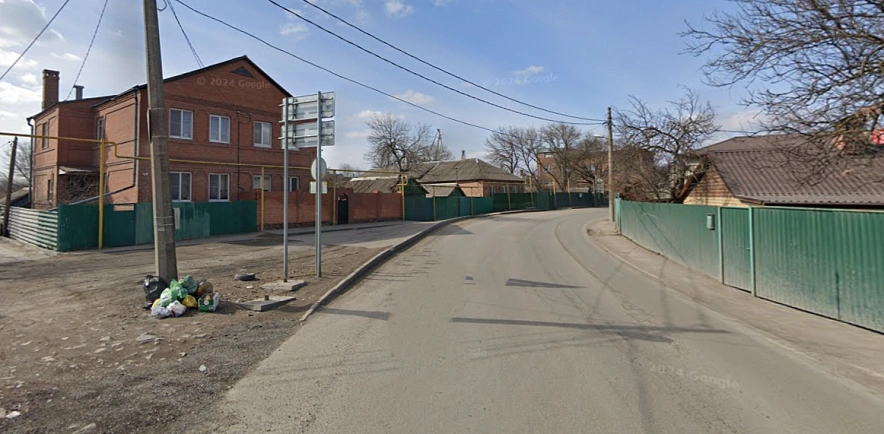 Фото: Улица Шоссейная рядом с Ворошиловским мостом, карты Google