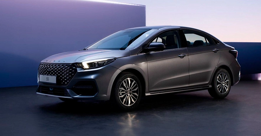 Фото: Седан Omoda S5, кадр официального дилера