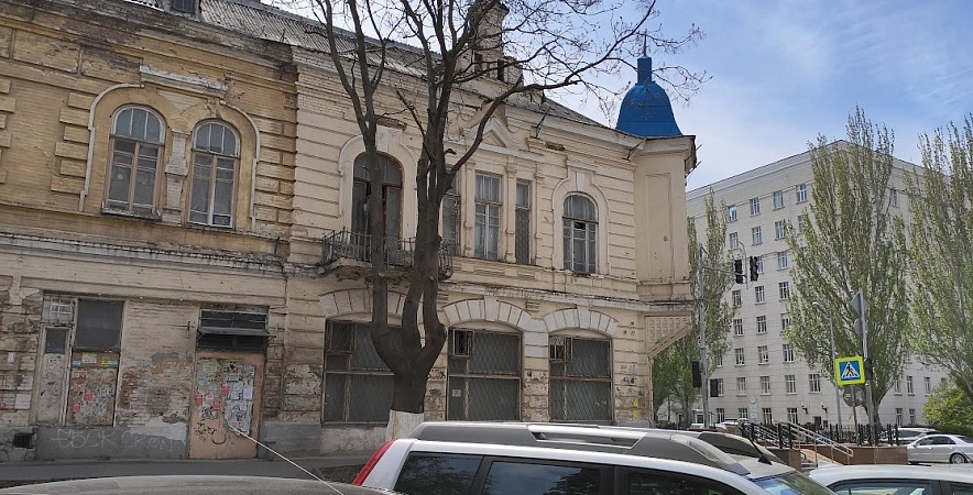 Фото:  В Ростове домам-близнецам Кушнарёва грозит разрушение из-за бездействия чиновников // фото архив 1rnd