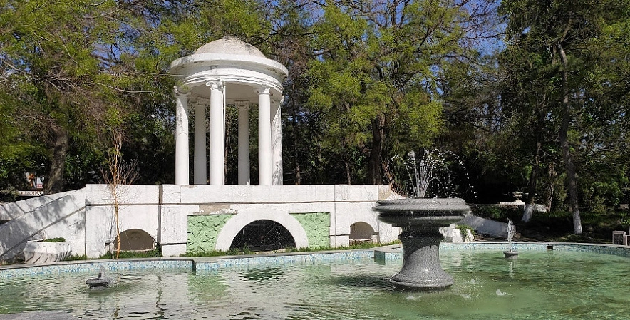 Фото: фонтан "Ротонда" в Ростове \\ кадр 1rnd.ru