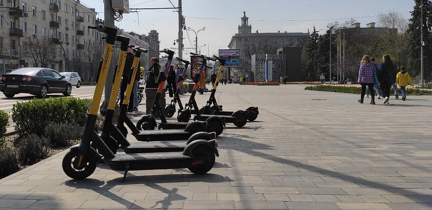 Фото: весенний день в центе Ростова, кадр 1rnd