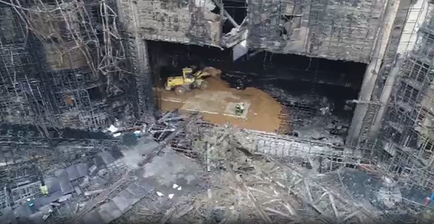 Фото: Зал "Крокуса" после пожара, кадр МЧС