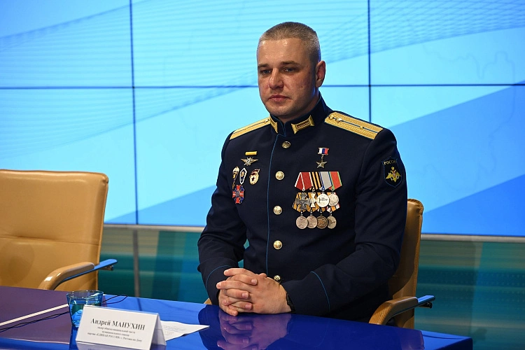 Фото: соцсети Андрея Манухина