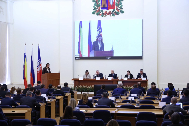 Фото: В Ростове подвели итоги стратегии социально-экономического развития за 2023 год, фото с сайта rostov-gorod 