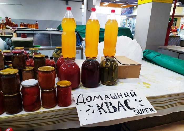 Фото: домашний квас на Северном рынке // фото 1rnd