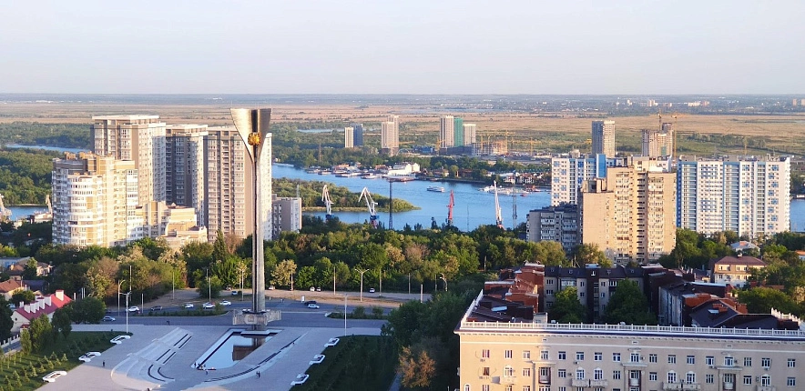 Фото: Театральная площадь Ростова и Дон с высоты, кадр 1rnd