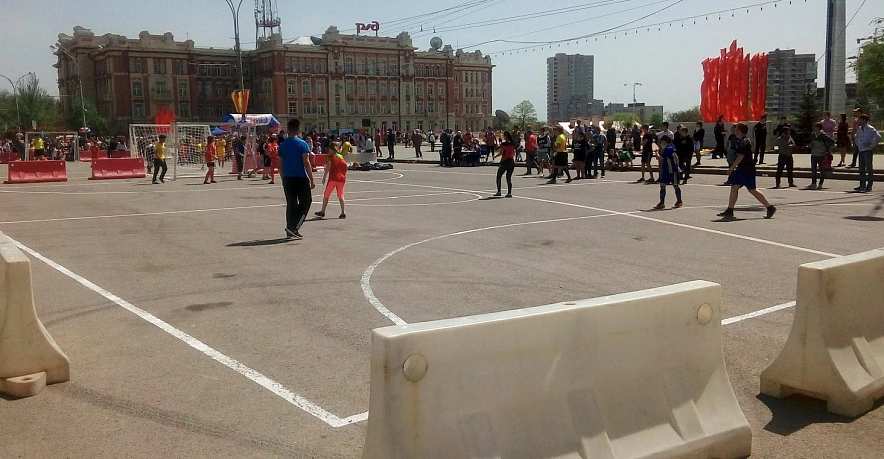 Фото: Спортивный праздник на 1 Мая в Ростове, кадр из архива 1rnd