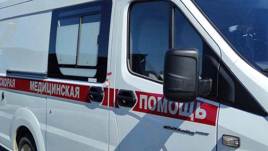 Фото: автомобиль скорой помощи в Ростове, кадр 1rnd