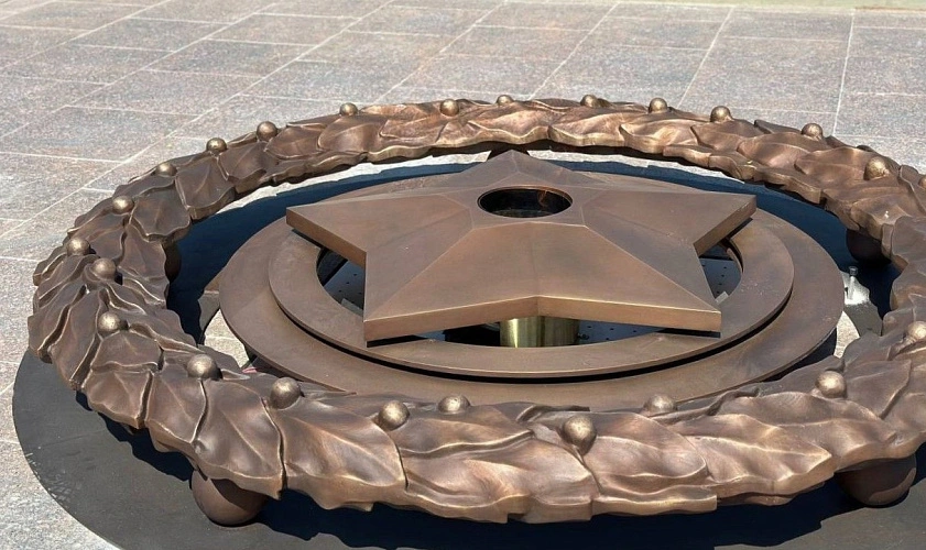 Фото: чаша Вечного огня в Кумженской роще Ростова, кадр ПРО