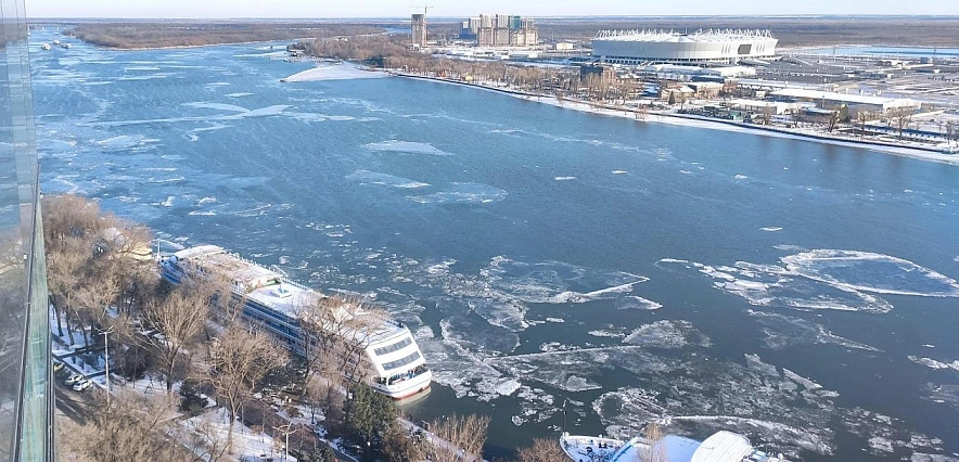 Фото: частично замёрзший Дон в сильные морозы, кадр 1rnd