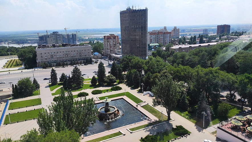 Фото: центр Ростова в жаркий день, кадр 1rnd