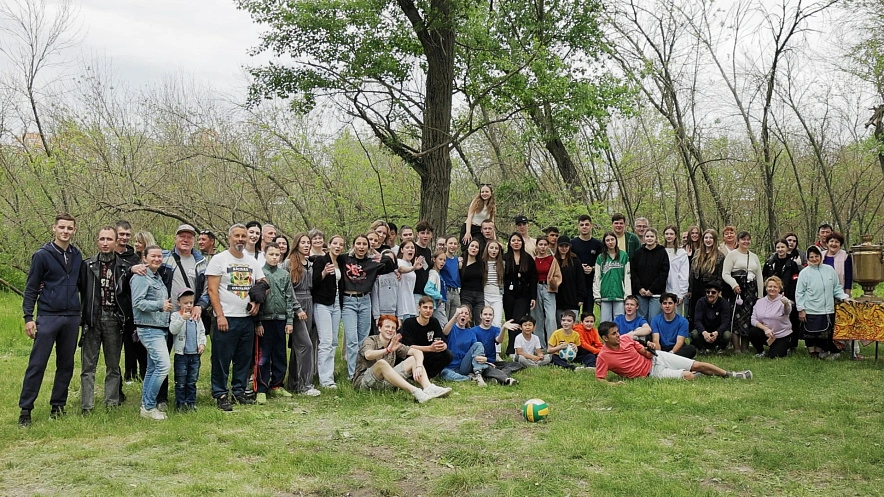 Фото: Участники экопикника "Майский Фест" в Ростове, кадр организаторов
