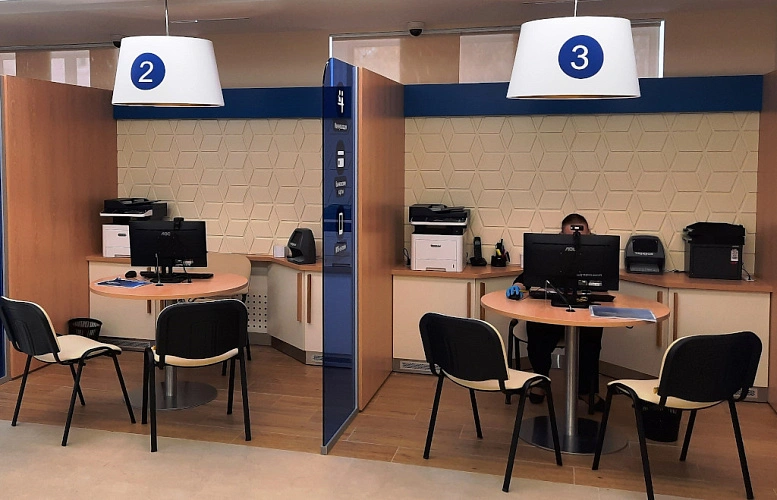 Фото: офис банка ВТБ в Каменске-Шахтинском // кадр из публикаций 1rnd.ru