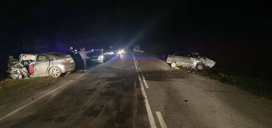 Фото: ДТП с двумя погибшими водителями в Ростовской области, кадр ГИБДД
